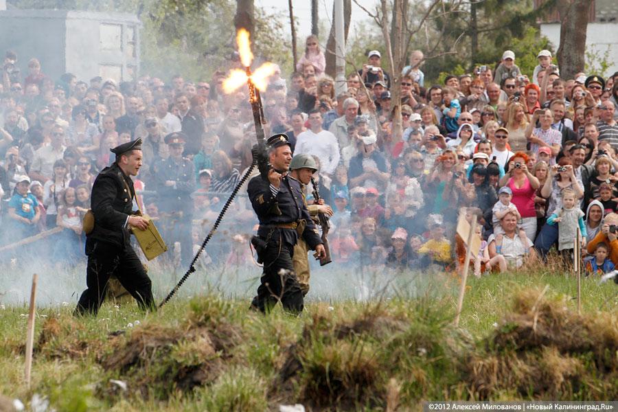 «Ещё одна победа»: фоторепортаж с реконструкции штурма форта №5