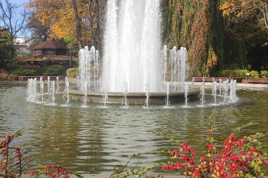 Понедельник — последний день работы единственного не отключенного на зиму в городе фонтана