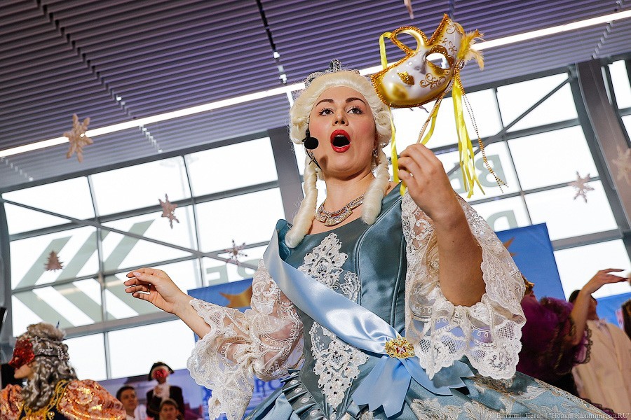 Кринолины в тумане: в «Храброво» дали бал в честь Елизаветы Петровны (фото)