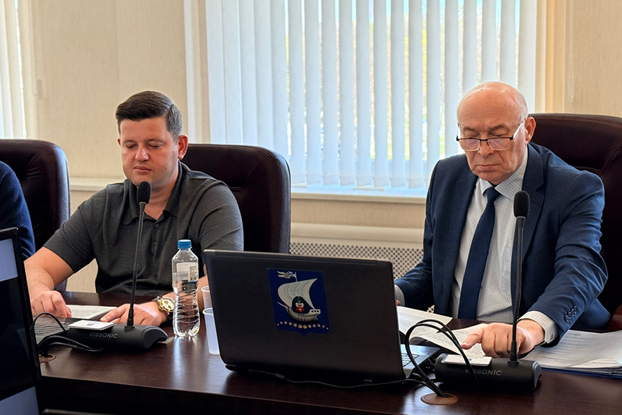 Ежегодные отчёты Дятловой и Аминова предложили перенести в менее людное место