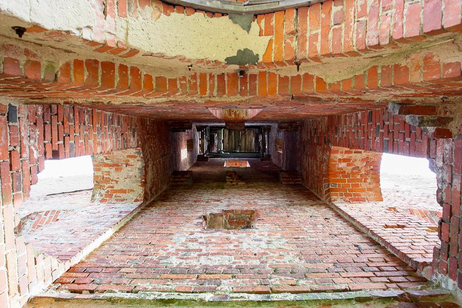 В списках не значится: в полузабытом поселке обрушается «несуществующая» кирха