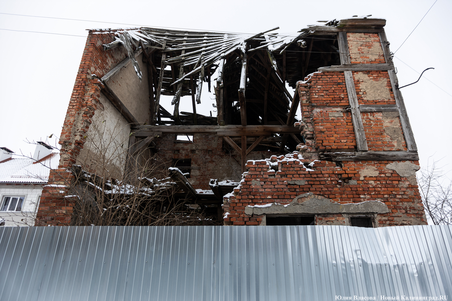 После 30 лет разрушений: в Железнодорожном готовятся к восстановлению фахверковых складов (фото)