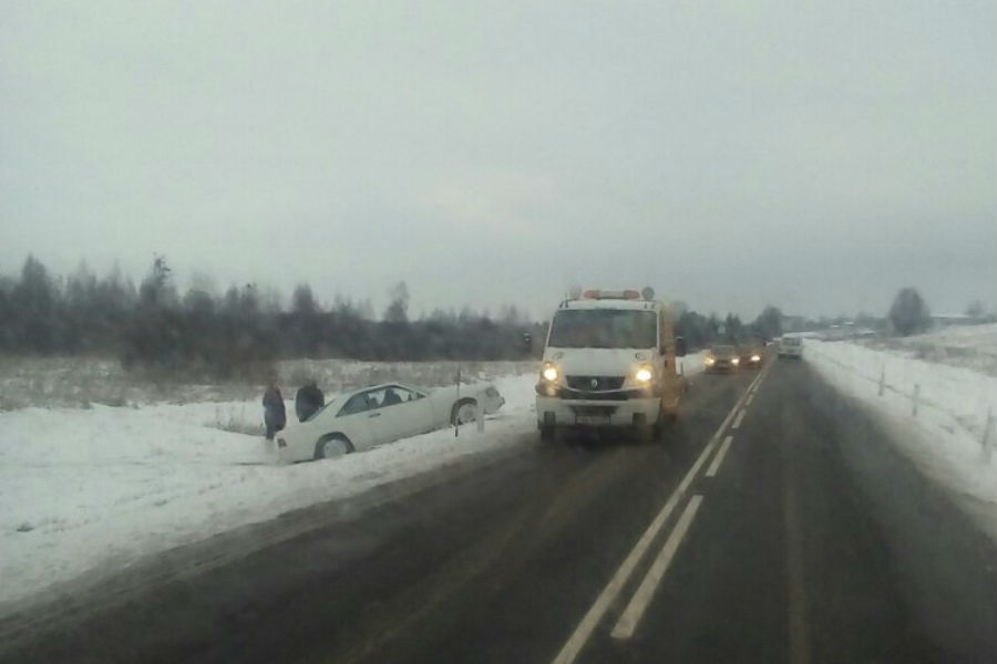 Автомобилисты сообщают о ДТП на трассе «Калининград — Черняховск» (фото)