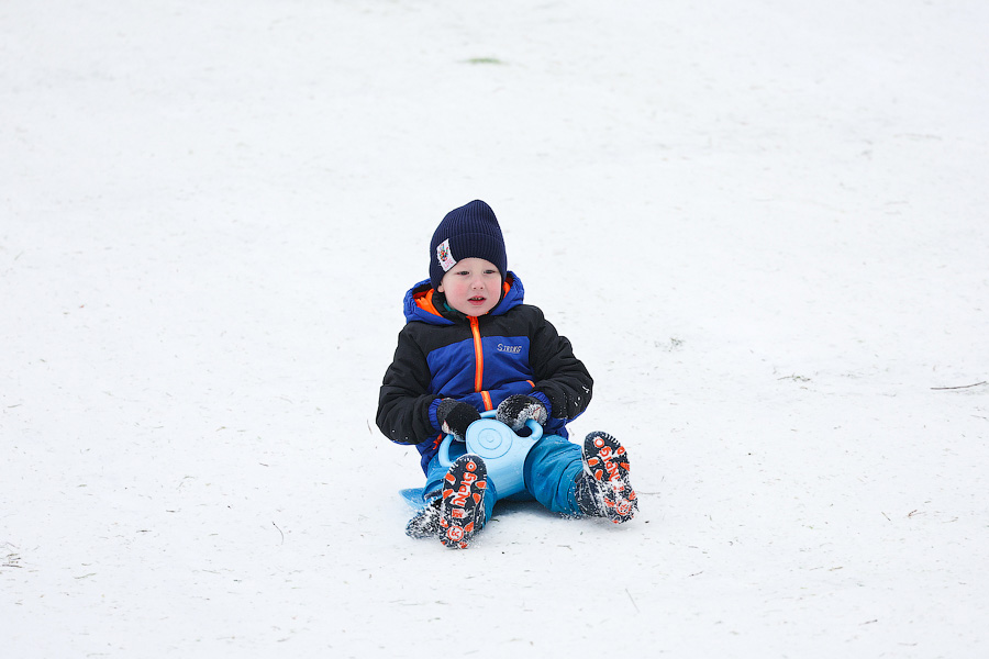 Полет на санках: как в Центральном парке Калининграда с горки катаются (фото)