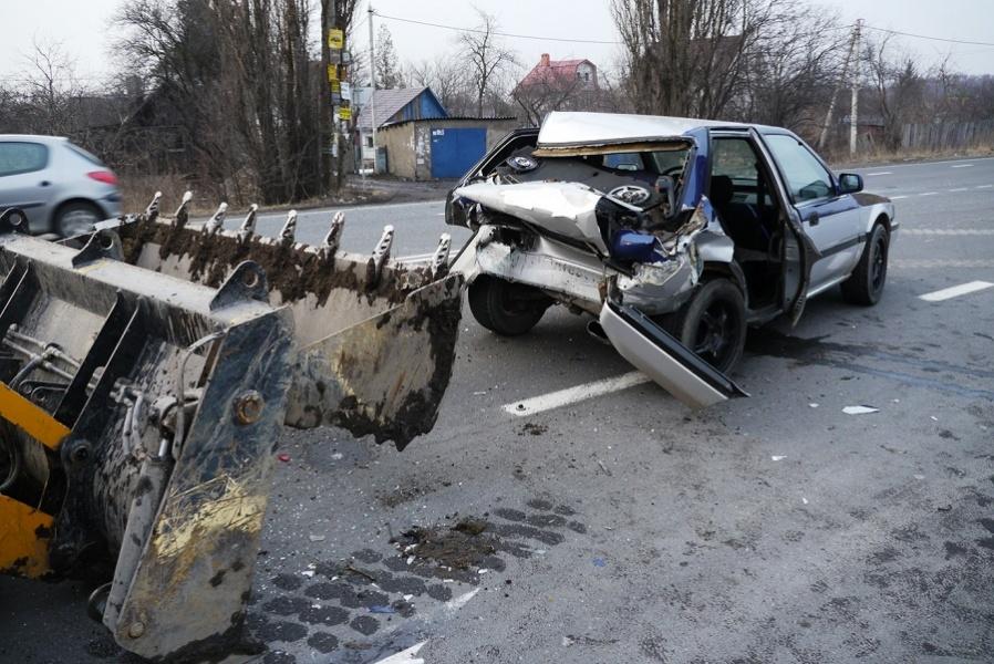 На Окружной дороге «Ауди» врезалась в «Хонду» (+фото)