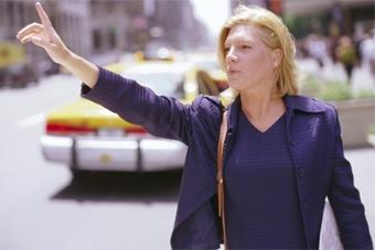 Депутаты отказались заставлять таксистов красить машины в желтый цвет