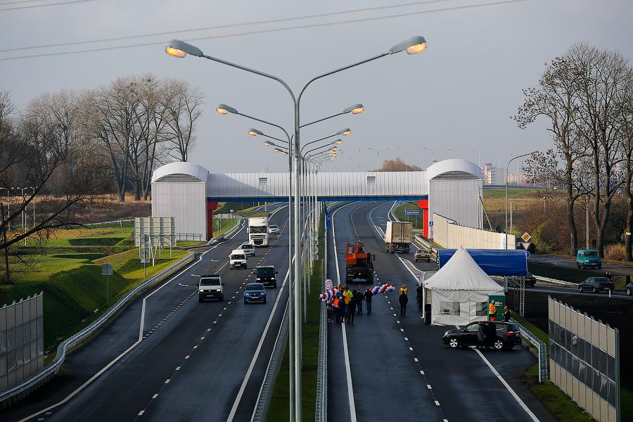 Посадить дерево и открыть трассу: как губернатор добрые дела делал
