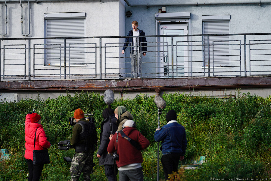 Двойная жизнь: в Калининграде продолжаются съемки сериала «Оффлайн» (фото)