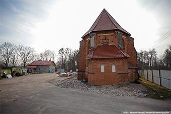 Мэрия Калининграда намерена бесплатно передать епархии 1,5 тыс тонн булыжника