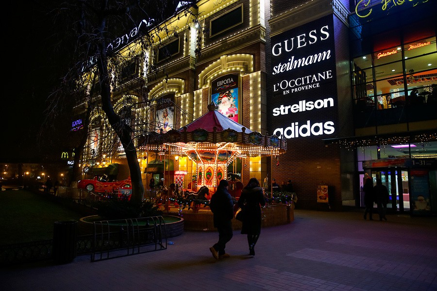 Госдума намерена обязать все ТРЦ перенести кинозалы и детские комнаты на нижние этажи