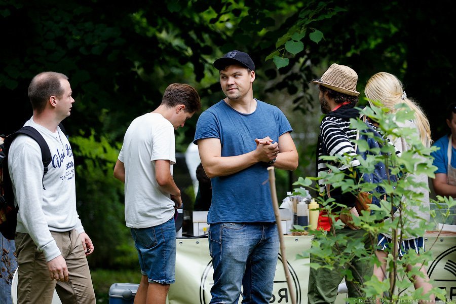 Всем двором: как прошел музыкальный пикник в сквере Готтшед