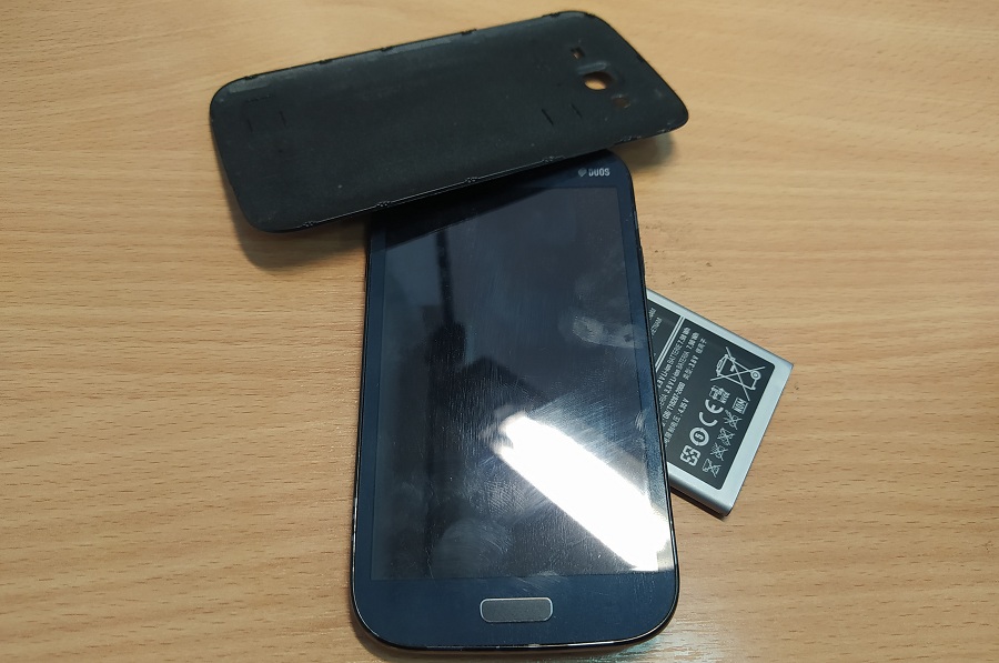 Сервисы ремонта начали разбирать новые гаджеты на запчасти из-за дефицита комплектующих