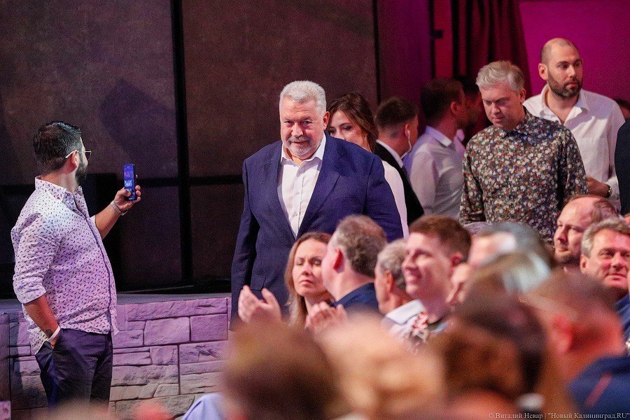 Rauschen girls: о чём шутили на «Голосящем КиВиНе» в Светлогорске (фото)