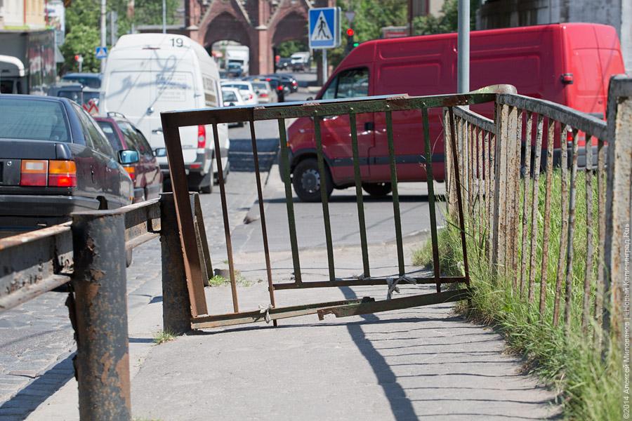 Второй аварийный: что происходит с мостом на ул. Суворова (фото)