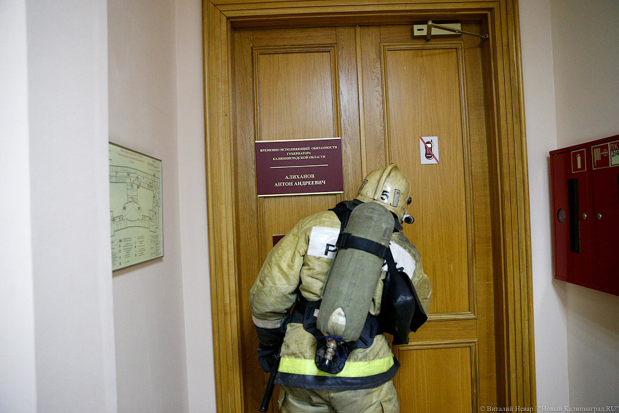 «Шланги, сирены, селфи»: как на Дмитрия Донского, 1, учились спасать всех врио