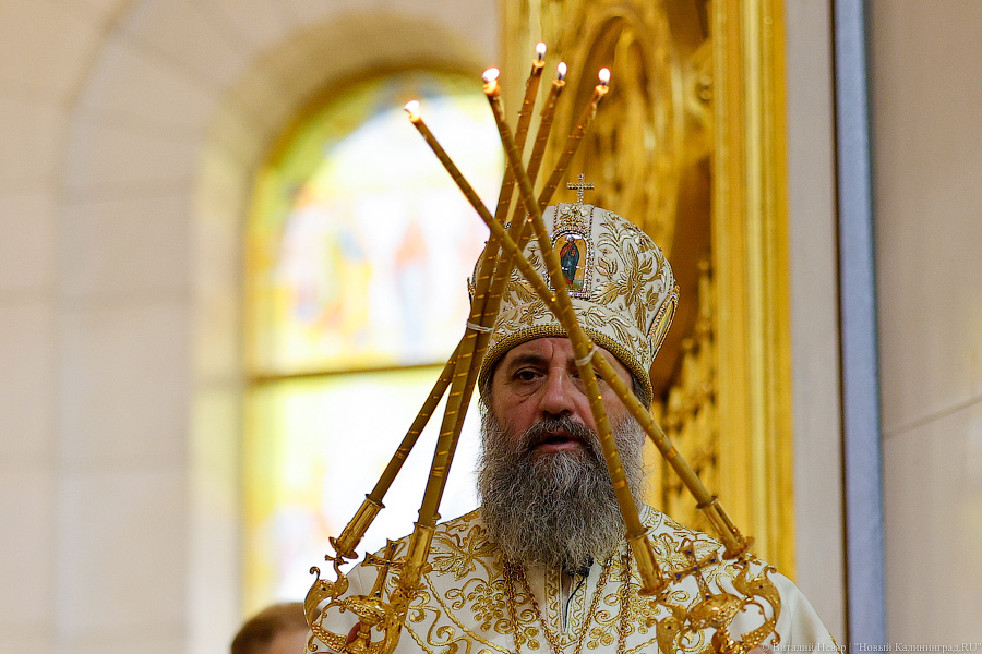Без проруби, но с литургией: в Храме Христа Спасителя провели праздничную службу (фото)