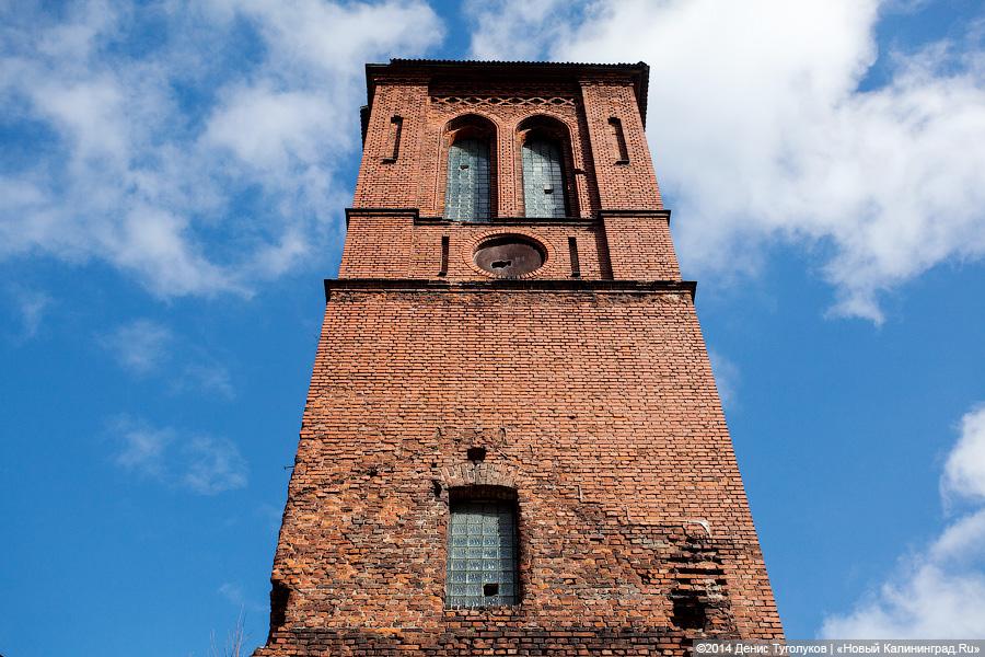 «Инвентарь дворника не трогать!»: что происходит с уцелевшими фрагментами кирх в Советске