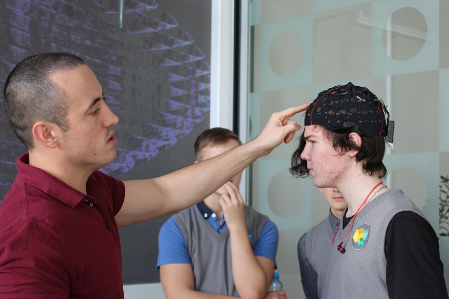 В ЦРОД открылась лаборатория нейропилотирования и робототехники