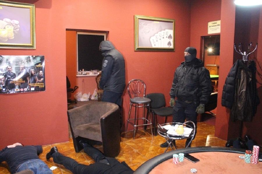 В Калининграде полиция накрыла подпольное казино (фото)