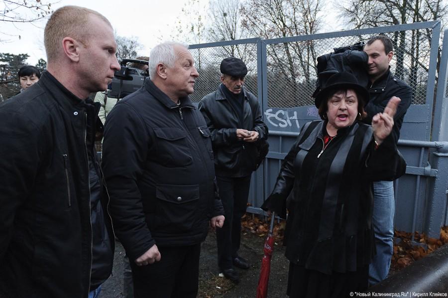 "Истерическое покрытие": фоторепортаж "Нового Калининграда.Ru"