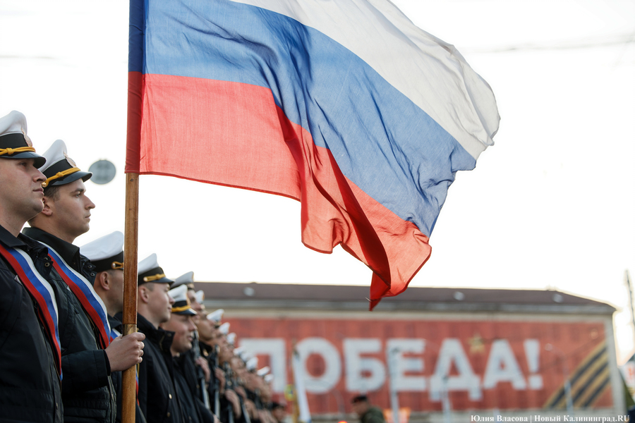 Другой формат по всей стране: в Калининграде прошла ночная репетиция парада Победы (фото)