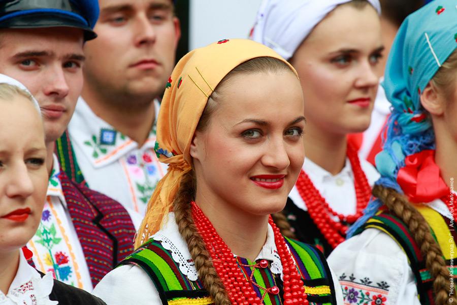 "Фиалки, вальсы и мазурка": фоторепортаж "Нового Калининграда.Ru"