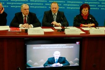 Путин попросил регионы тратить деньги на медицину "рационально"