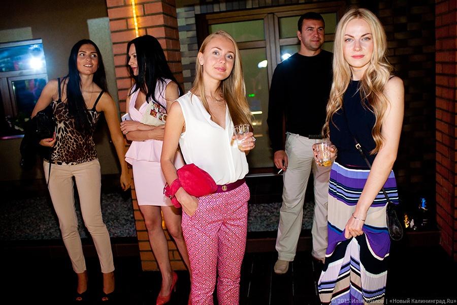 Танцы на воде: фоторепортаж с открытия клубного проекта «Воздух»