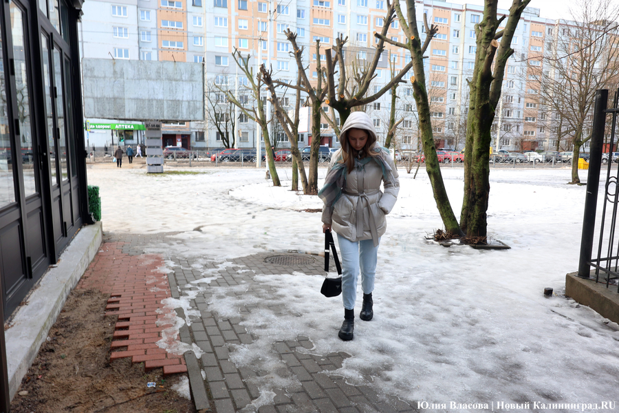 Чудеса эквилибристики и тонкости скольжения: как жители Калининграда передвигаются по тротуарам (фото)