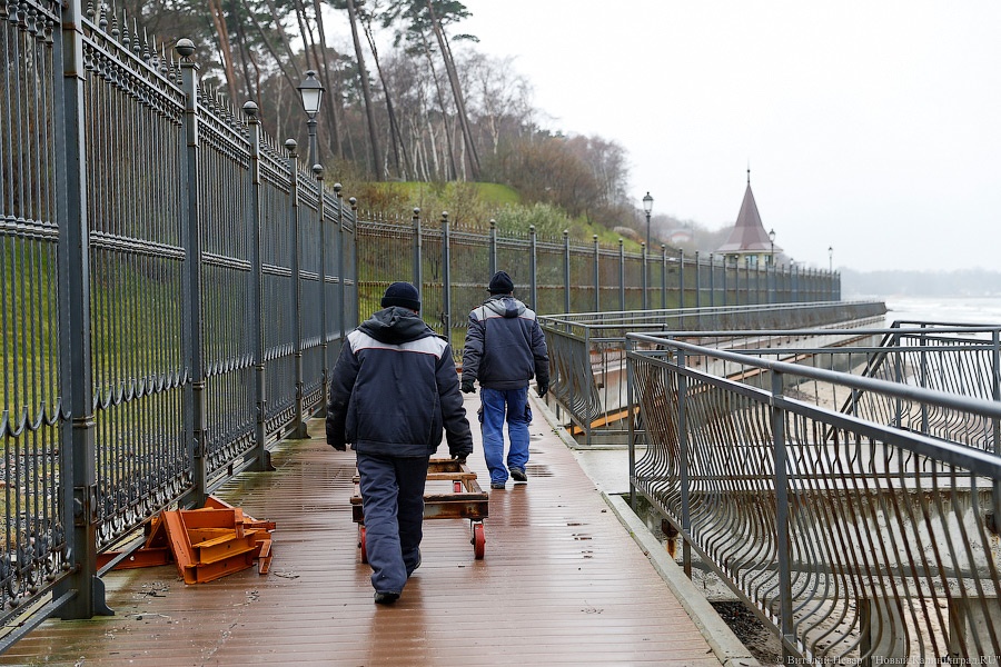 Резиденция на краю: берег в Пионерском рушится в море