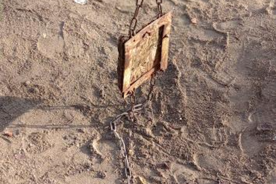 Администрацию Черняховска вынуждают выплатить компенсацию из-за падения ребенка с качели (фото)