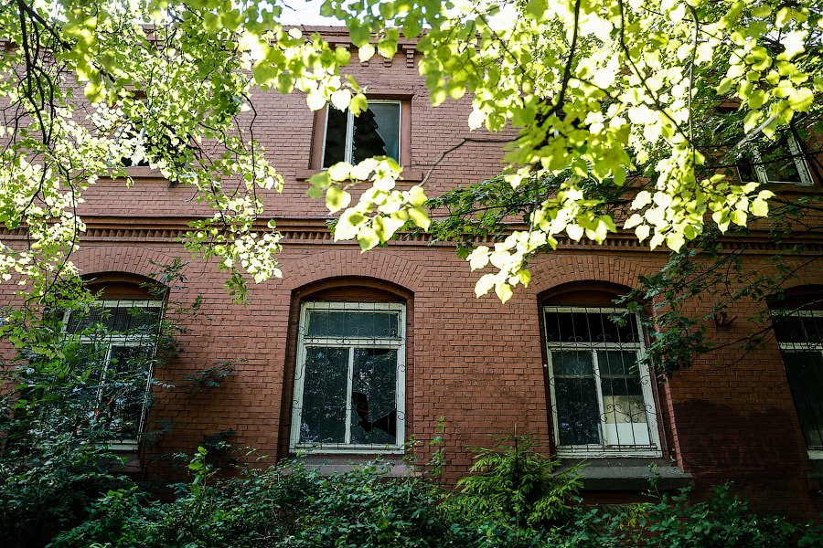 В Калининграде начали сносить здания военных казарм XIX века (фото) 