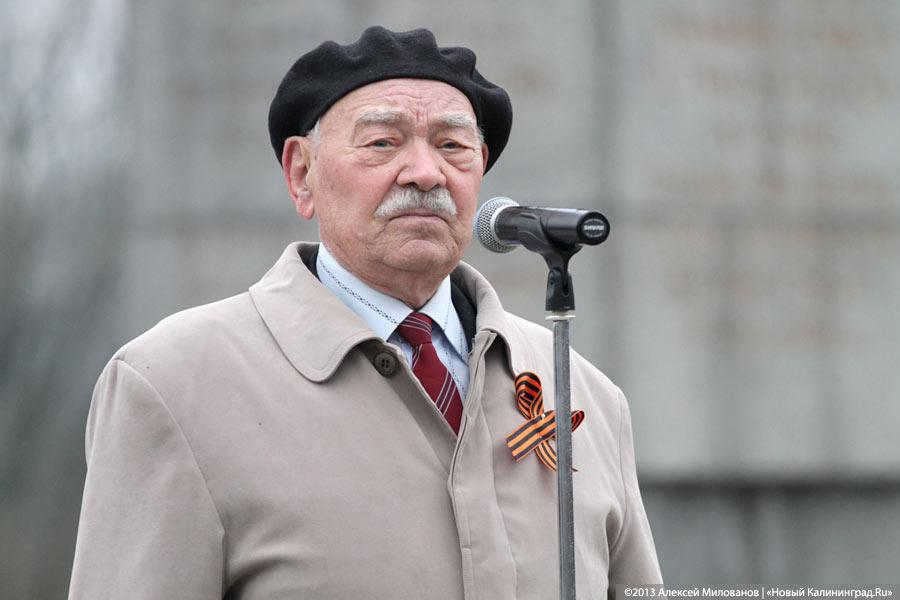 «С венком и шумом на Бранёво»: калининградская делегация отправилась в Польшу