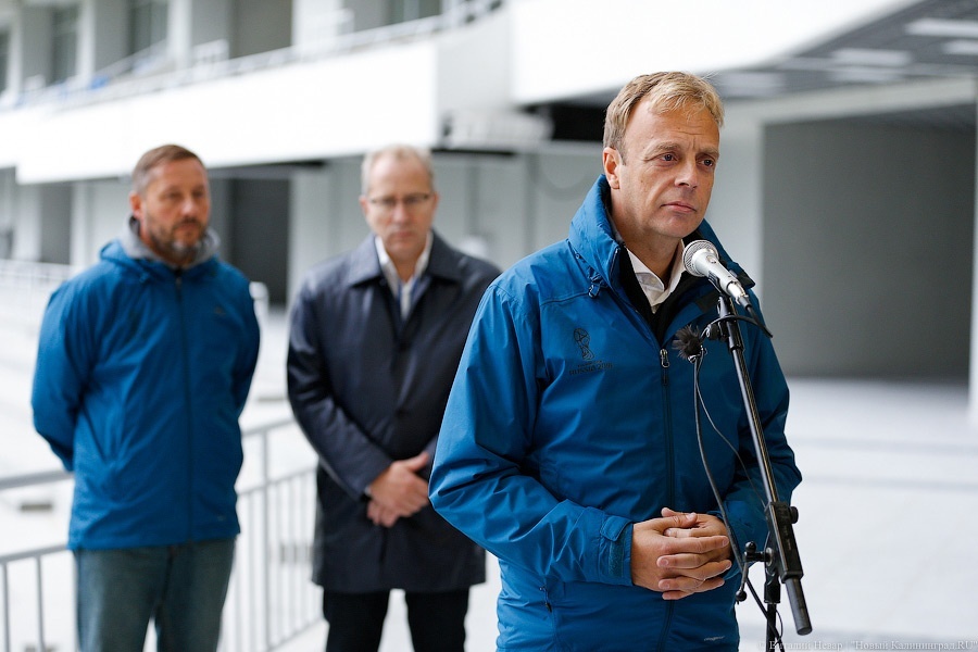 Тонкая настройка: ФИФА проинспектировала строящийся стадион в Калининграде