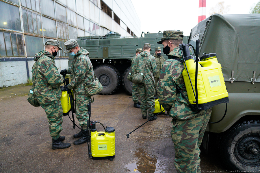 Ты не пройдешь: Балтфлот продезинфицировал от коронавируса 33-ий судоремзавод (фото)