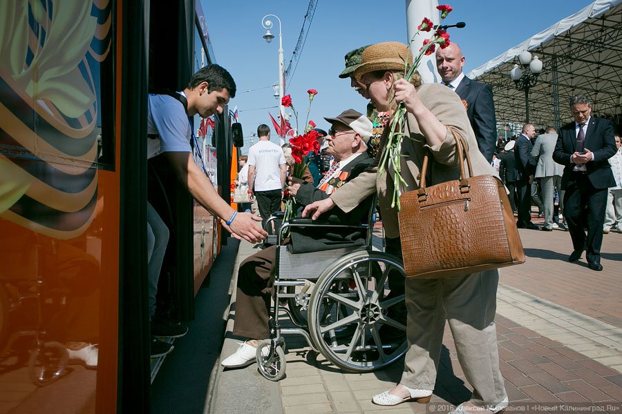 По главной улице с оркестром: как в Калининграде прошёл Парад Победы (фото)