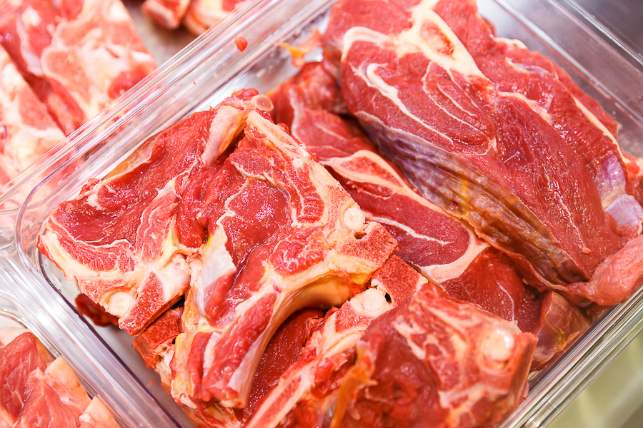 Мясные продукты в области подорожали в среднем на 17% за год