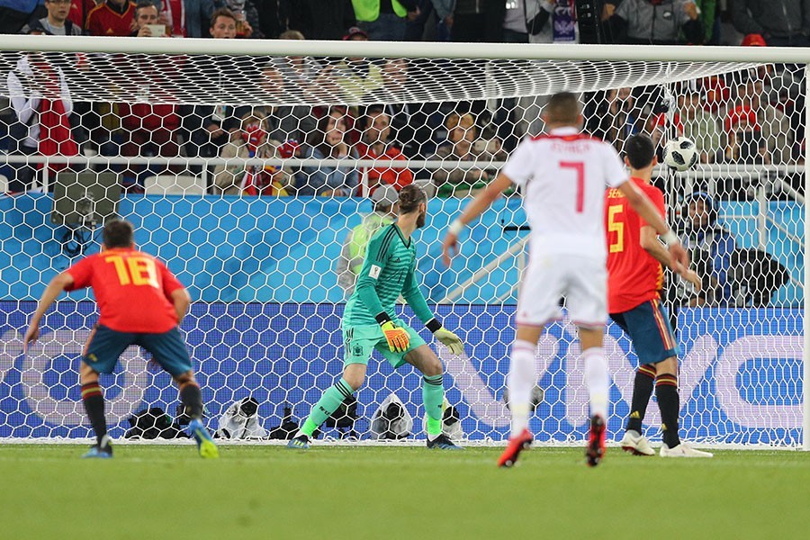 Испания на последней минуте отыгралась в матче против Марокко