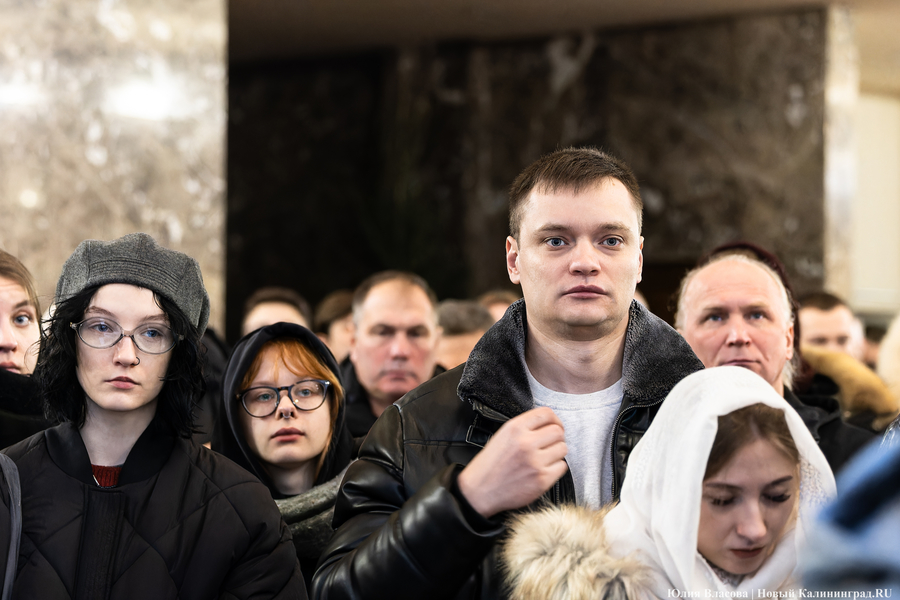Крестный ход и литургия: как в Калининграде встретили Рождество (фото)
