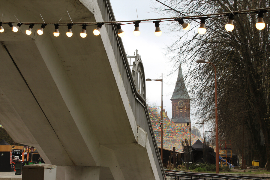 Ярмарка для метеоустойчивых: как прошло открытие гастрофестиваля на острове Канта (фото)