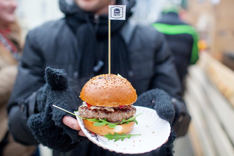 «Привет, а что ты ешь?»: как прошла Рождественская ярмарка 