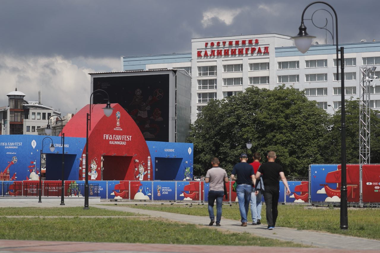 Власти Калининграда обещают установить 40 дополнительных туалетов к матчу