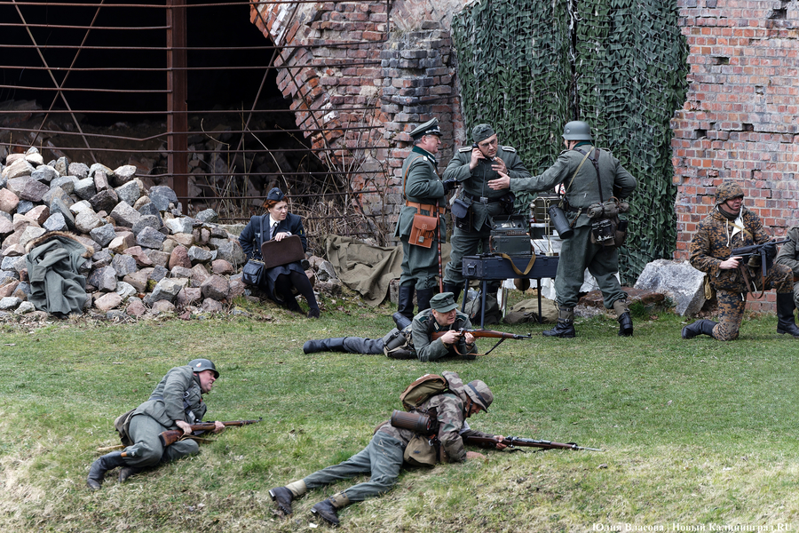 Двойной штурм: фоторепортаж с реконструкции взятия форта № 5 (фото)