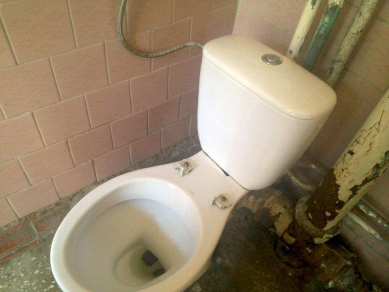 Медицина бессильна: власти не могут найти 4 млн на ремонт отделения «инфекционки» (+фото)