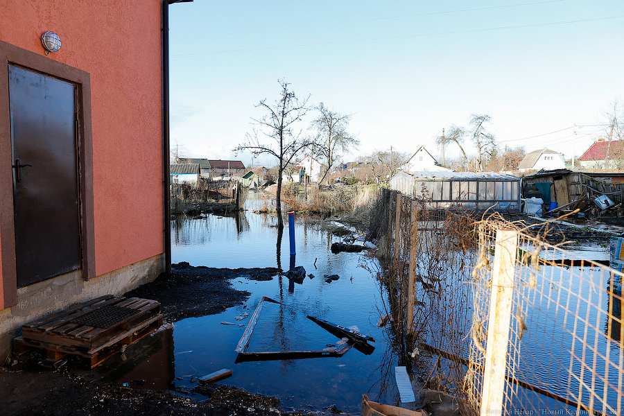 Венеция на окраине: в Калининграде после шторма затопило Северную гору