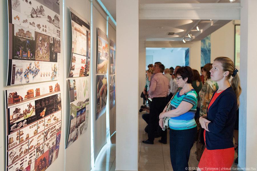 Строители будущего: в Калининграде открылась выставка работ молодых архитекторов
