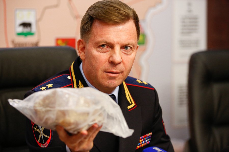 Генерал-бумеранг: Евгений Мартынов покинул пост главы полиции региона