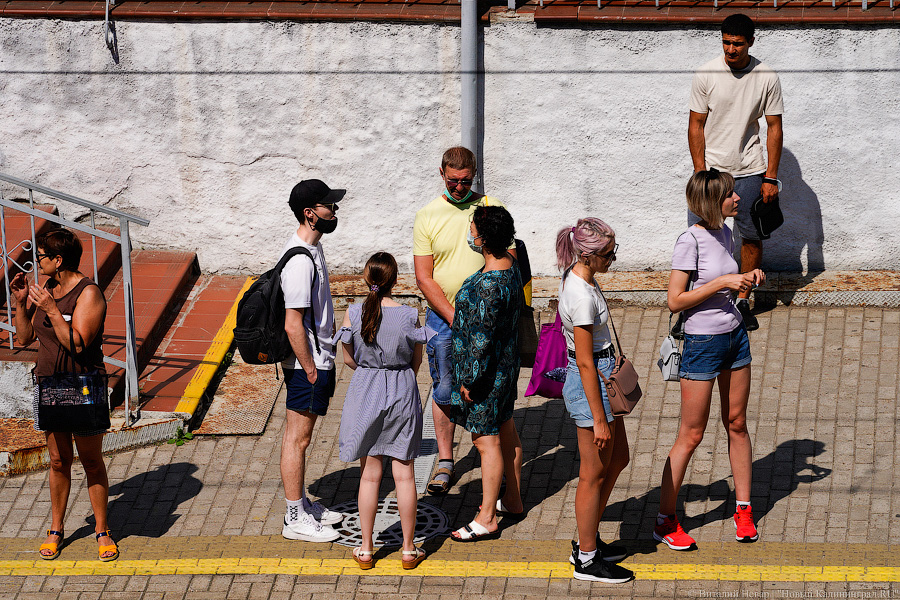 Власти хотели ограничить пассажиропоток к морю. Но этого, кажется, никто не заметил (фото)