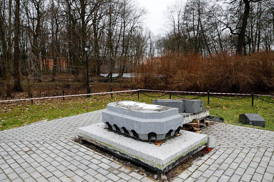 «Вандализм или ремонт?»: горожане беспокоятся за мемориалы ВОВ в Калининграде