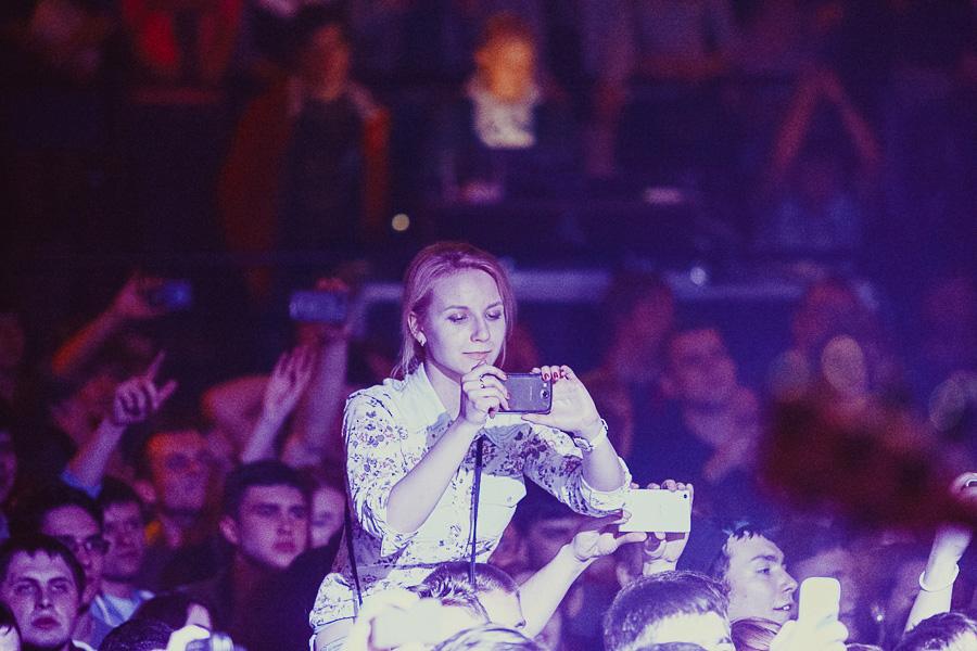 «Если бы я был Земфирой»: на «Вагонке» прошёл аншлаговый концерт Noize MC